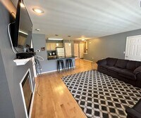 2765 N Forest Rd photo'