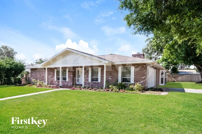 815 Lake Elbert Ct in Winter Haven, FL - Foto de edificio - Building Photo