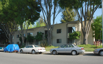 Cypress Gardens in San Jose, CA - Building Photo - Building Photo