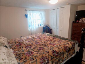 299 Crescent Ave, Unit 1 in Revere, MA - Building Photo - Building Photo