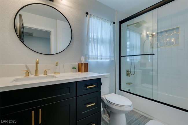 property at 2000 Springview Dr