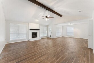 15406 Willow River Dr in Houston, TX - Building Photo - Building Photo