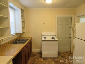 216 Harrill St in Statesville, NC - Building Photo - Building Photo