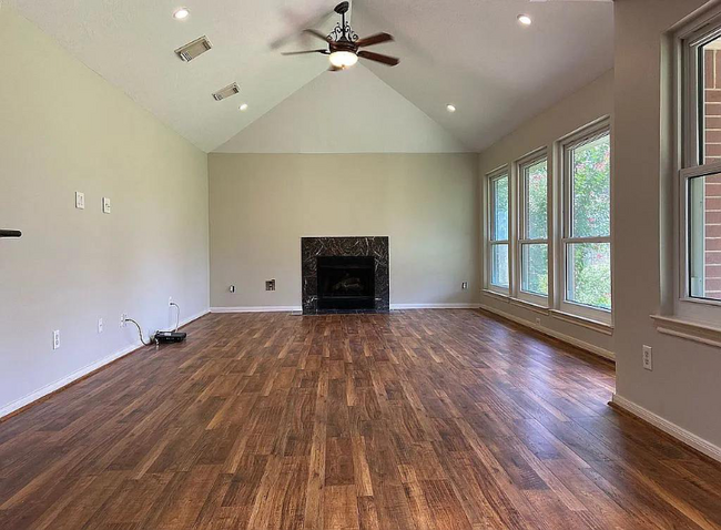 1803 Oak Cluster Cir in Pearland, TX - Building Photo - Building Photo