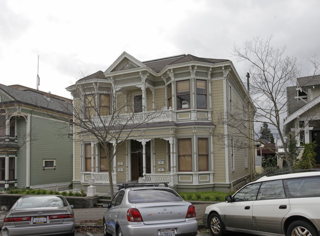 223 Kentucky in Petaluma, CA - Foto de edificio - Building Photo