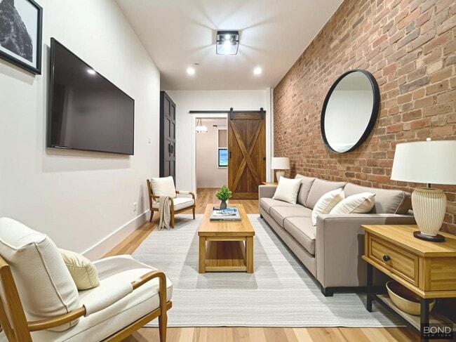 298 Nassau Ave
