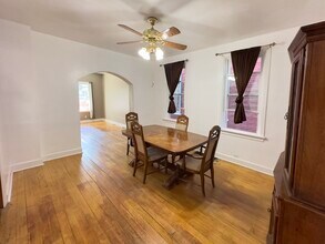 1924 N St Louis Ave in Chicago, IL - Building Photo - Building Photo