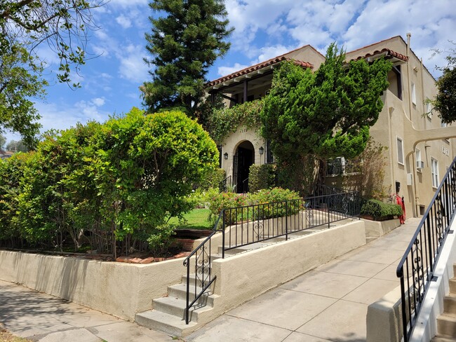 1112 Maple St in South Pasadena, CA - Foto de edificio - Building Photo