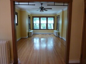 4037 N Long Ave, Unit Garden in Chicago, IL - Foto de edificio - Building Photo
