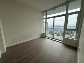 13308-13308 Central Ave in Surrey, BC - Building Photo - Building Photo