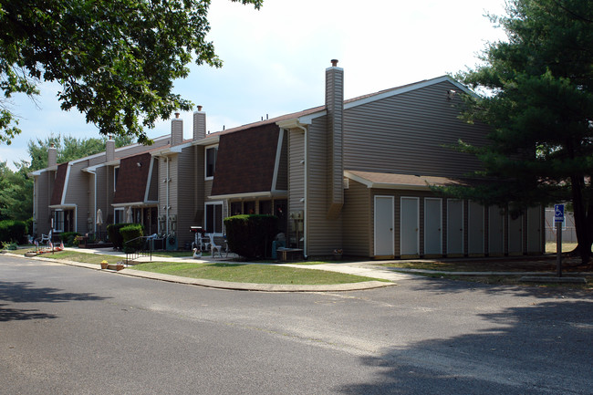 Quail Ridge Apartments in Clementon, NJ - Building Photo - Building Photo