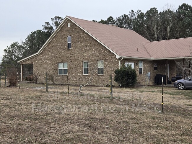 property at 2068 Corinth Rd