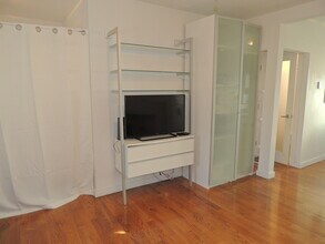 1215 Meridian Ave, Unit #8 in Miami Beach, FL - Building Photo - Building Photo