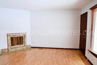 3421 Merle Hay Rd in Des Moines, IA - Building Photo - Building Photo