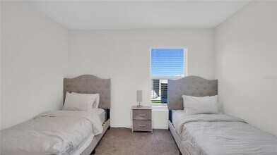 5440 Logan Cave Ave in Wimauma, FL - Building Photo - Building Photo