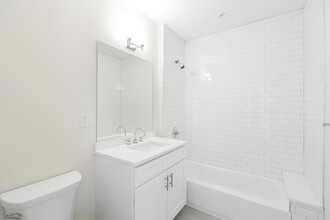 1920 Washington St, Unit 4 in Boston, MA - Building Photo - Building Photo