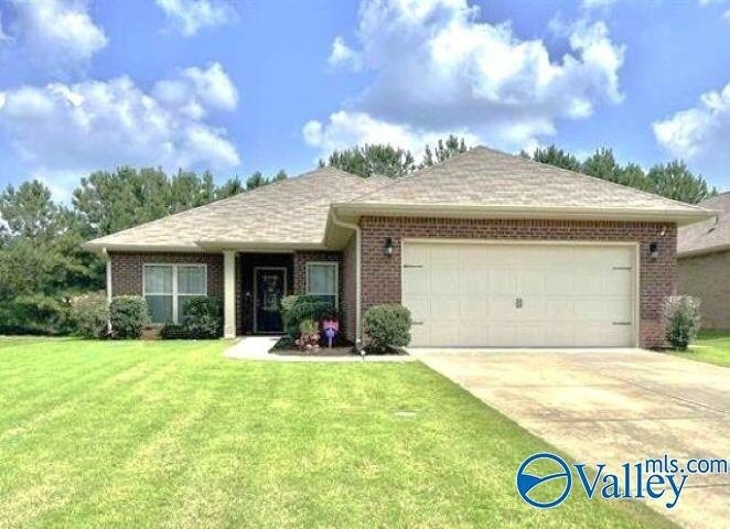 140 Clydesdale Ln in Harvest, AL - Building Photo