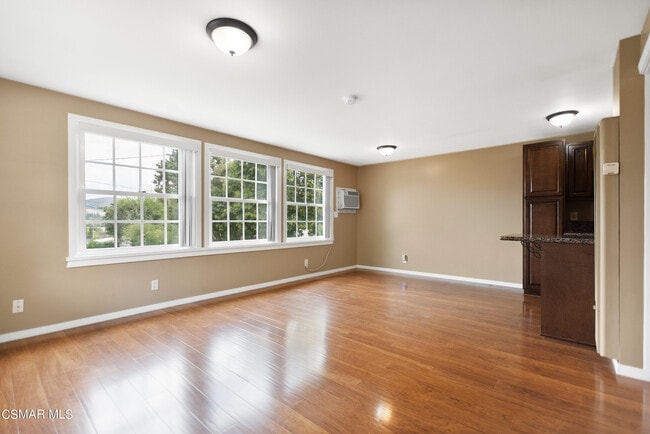 2905 Foothill Dr in Thousand Oaks, CA - Building Photo - Building Photo