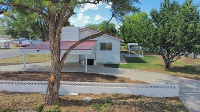 487 S 100 E in Blanding, UT - Building Photo - Building Photo