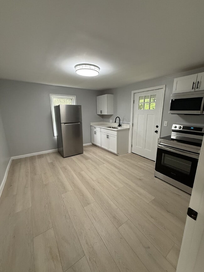property at 401 Pulaski St