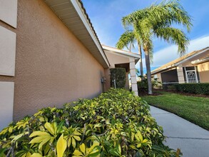 8323 Eagle Isles Pl in Bradenton, FL - Building Photo - Building Photo