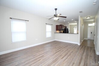 5780 Jade Moon Cir in Milton, FL - Building Photo - Building Photo