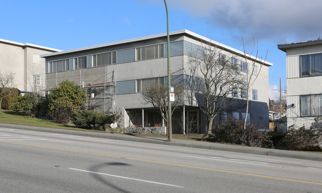 7850 Knight St in Vancouver, BC - Building Photo - Building Photo