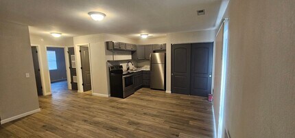 316 Scarsdale Cir in Village Of Four Seasons, MO - Building Photo - Building Photo