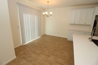 1462 Pioneer Ln in Clovis, CA - Building Photo - Building Photo