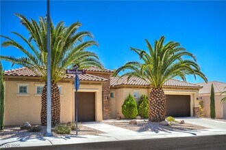 2180 Waterton Rivers Dr in Henderson, NV - Building Photo - Building Photo