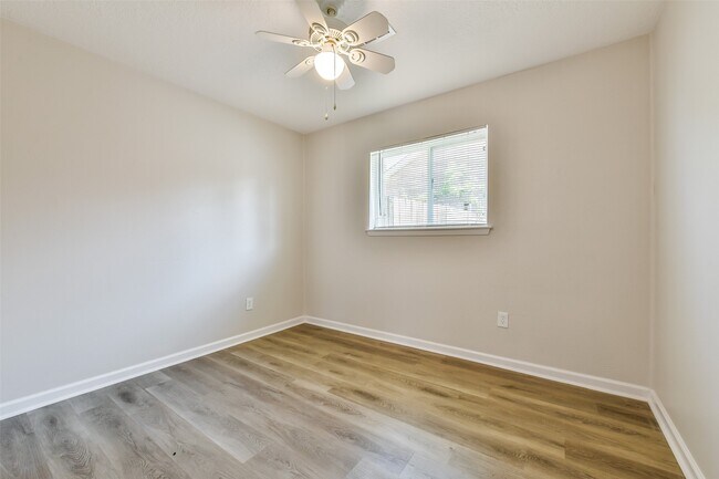 515 Bellmar Ln in Friendswood, TX - Building Photo - Building Photo