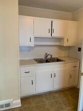 1018 Tabor St in High Point, NC - Building Photo - Building Photo