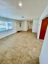 4430 W Broward Blvd in Plantation, FL - Building Photo - Building Photo