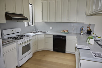 647 Lincoln Way in San Francisco, CA - Building Photo - Building Photo