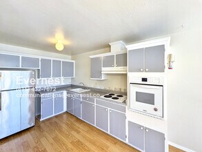 868 Peralta Ave in San Francisco, CA - Foto de edificio - Building Photo