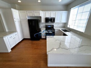 1322 Harmony Way in Torrance, CA - Building Photo - Building Photo