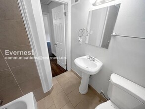 3400 Bonaire Dr in Charlotte, NC - Building Photo - Building Photo