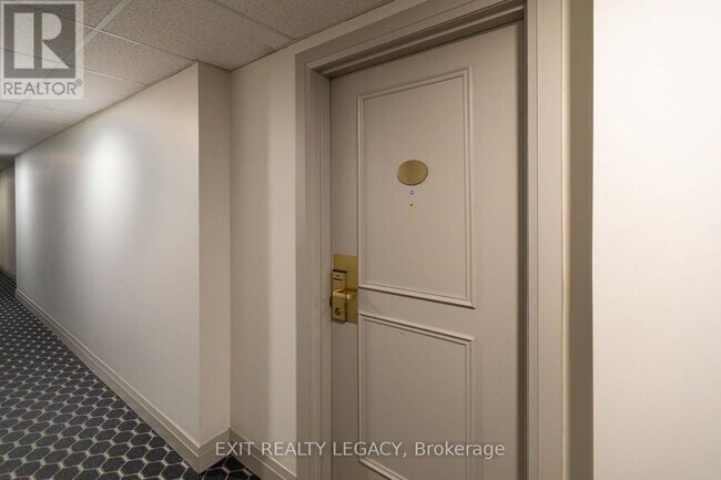 2737 Keele St in Toronto, ON - Building Photo - Building Photo