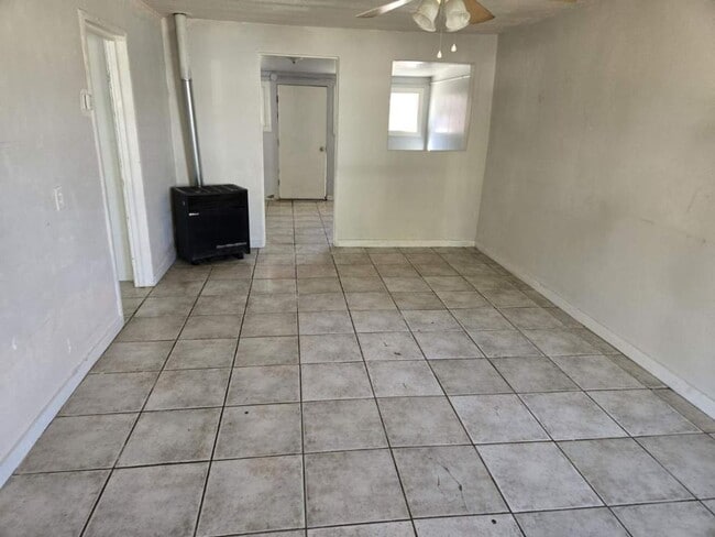 1404-1406 Trinity Ave in Chowchilla, CA - Building Photo - Building Photo
