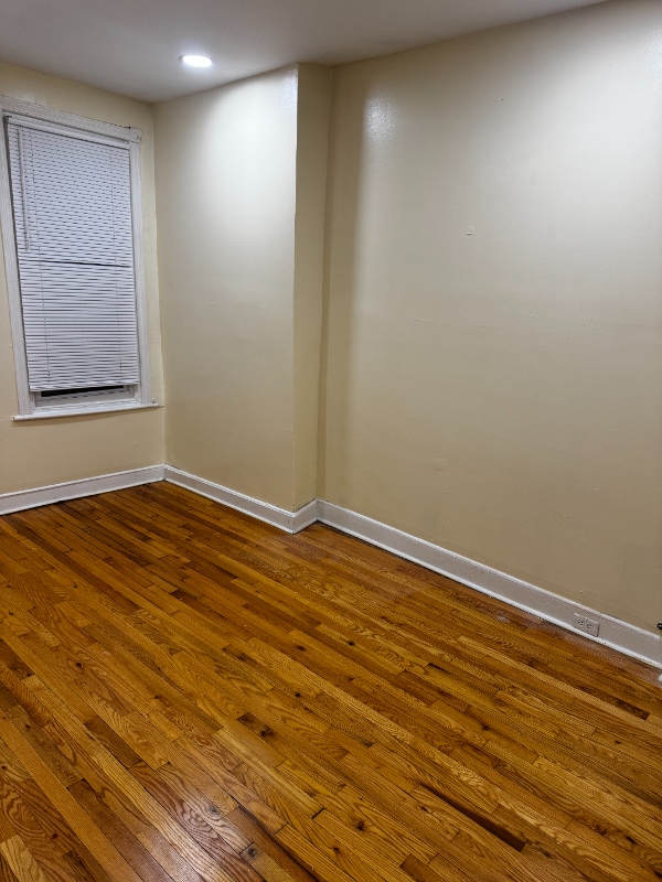 5729 Cambridge St in Philadelphia, PA - Foto de edificio - Building Photo