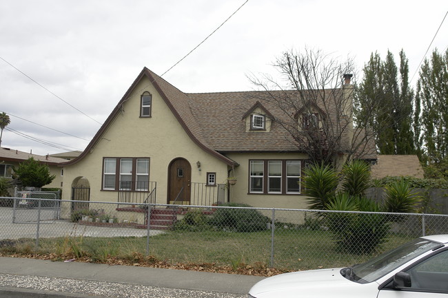 2270 W Avenue 135th in San Leandro, CA - Building Photo - Building Photo