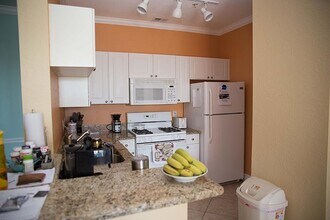 2747 Via Capri, Unit GV 1127 in Clearwater, FL - Building Photo - Building Photo