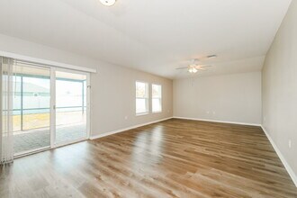 626 SW 22nd Terrace in Cape Coral, FL - Foto de edificio - Building Photo