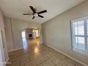 5429 Francisco Roque Dr in El Paso, TX - Building Photo - Building Photo