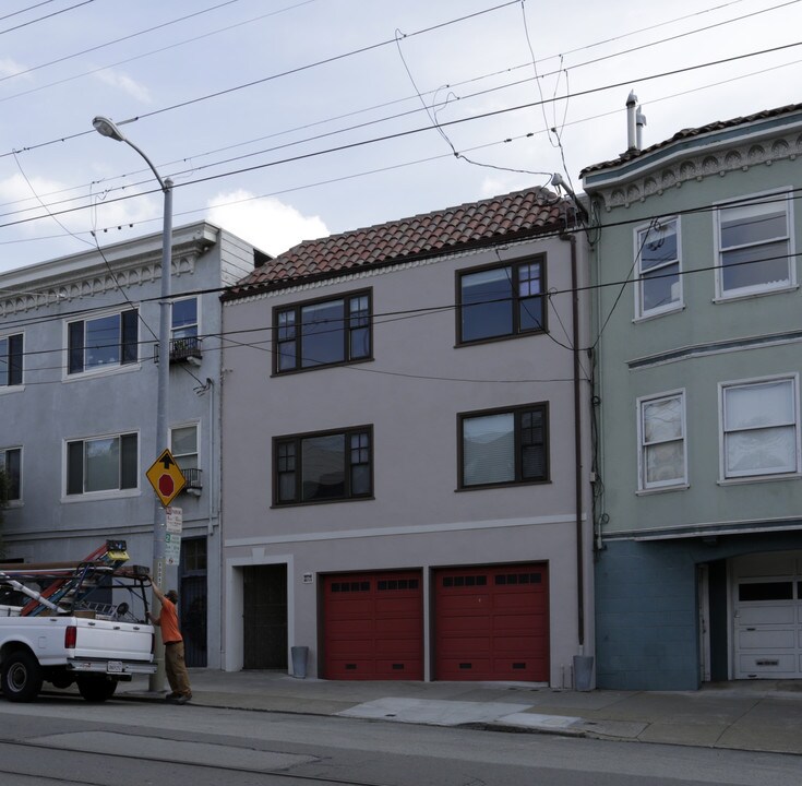 1325 Church St in San Francisco, CA - Foto de edificio