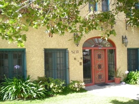 4210 W Adams Blvd, Unit 206