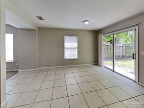 5662 Chirping Way W in Jacksonville, FL - Building Photo - Building Photo