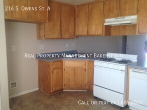 216 S Owens St in Bakersfield, CA - Building Photo - Building Photo
