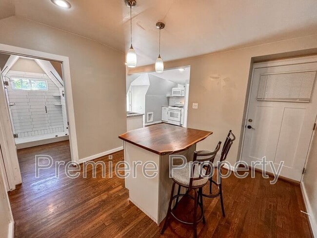 6314 Holmes Rd in Kansas City, MO - Building Photo - Building Photo