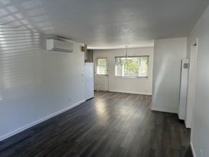 811 1/2 W Main St in Grass Valley, CA - Building Photo - Building Photo